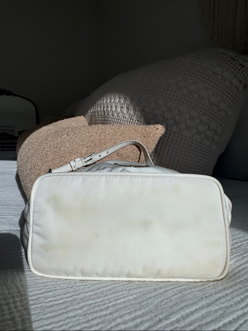 Prada Re-Edition White Nylon Mini Shoulder Bag Authenticated - Picture 5 of 15